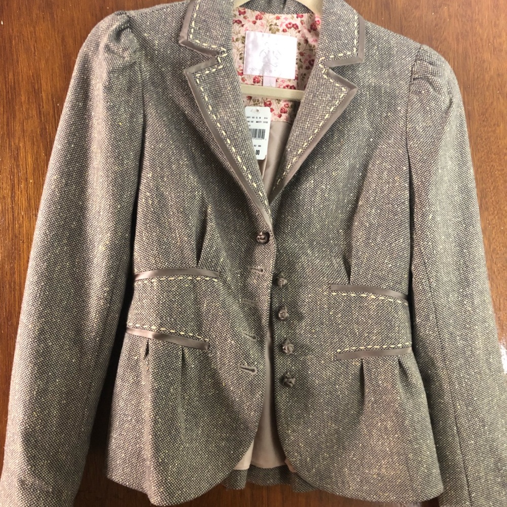 Beautiful, fitted blazer from Rebecca Taylor.